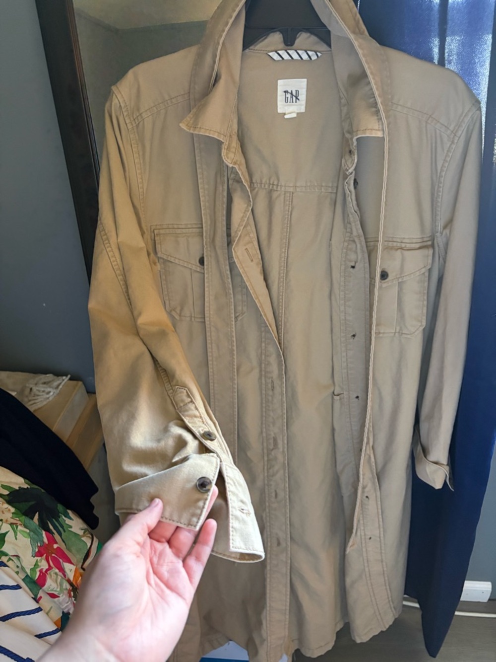 GAP Beige/Tan Button-Front Shirt Jacket